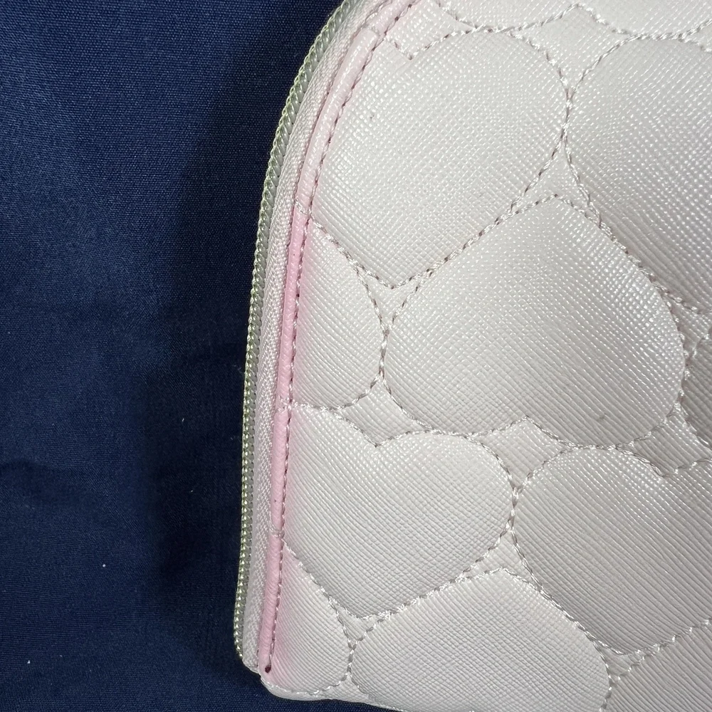 BETSEY JOHNSON Pink Heart Quilted Makeup Bag Travel Zipper Whimsical Feminine
